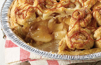 Cinnamon Roll Caramel Apple Nut Pie